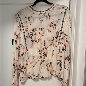 Chic Floral Long Sleeve Blouse